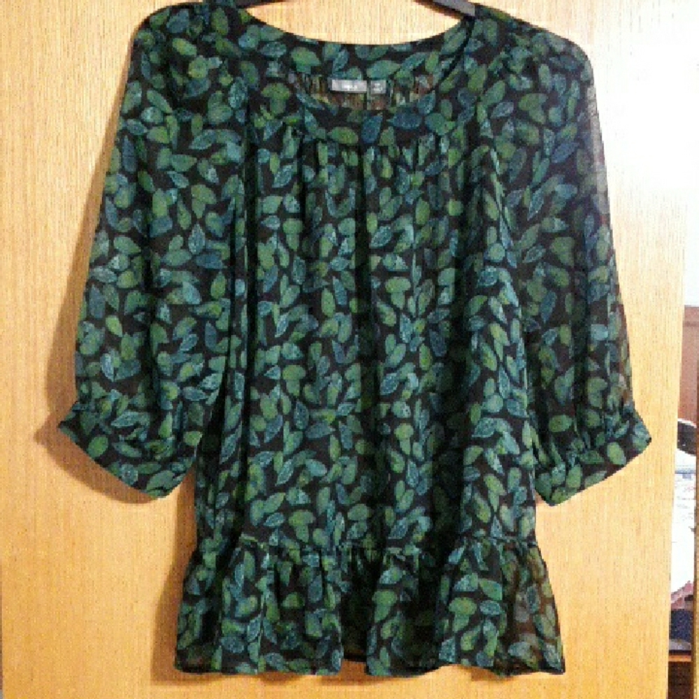 Apt. 9 Green & Teal Leaf-Print Black Ruffle Hem Top, Sheer, Elbow Length Sleeves